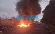 Quema de cubiertas en San Carlos, inundó de humo al barrio