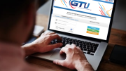 Me registré en el sistema GTU y no me llega el correo con mi clave: ¿Qué debo hacer?