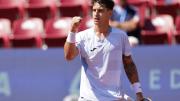 Tenis: Ugo Carabelli le ganó a Llamas Ruiz y se metió en las semis del ATP 250 de Umag