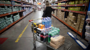 Consumo: siguen cayendo las ventas en los autoservicios mayoristas