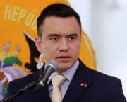 Gobierno de Ecuador despide a 5.000 funcionarios públicos ante presiones para recortar el gasto