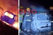 Santiagueño perdió su auto en feroz incendio