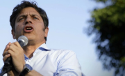 Kicillof hace foco en el conurbano y se mete de lleno en la campaña