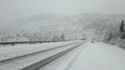 Cortan las Rutas 40 y 237 por la nieve: tránsito cerrado en varios tramos de Neuquén, qué pasa en Río Negro