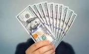 Más de 1 millón de argentinos compraron dólares en junio: egresos en viajes, pasajes y pagos con tarjeta