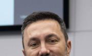 Por bajos salarios, 2.273 militares y policías desertaron este año