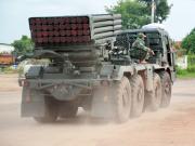 Lanzacohetes, civiles muertos y miles de evacuados: el conflicto entre Tailandia y Camboya no se detiene