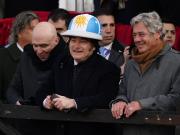 Javier Milei anunció la baja de retenciones a granos y carnes de forma permanente: el impacto en el campo