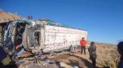 Cinco fallecidos, incluidos dos niños, y 16 heridos tras el vuelco de un bus en Paria; autoridades revelan lista de víctimas