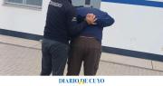 Cayó un hombre que robó un casco cerca del Penal y quedó filmado