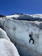 José y Alexis desafían al hielo con la escalada: Es un desafío psicológico