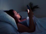 Despertar entre las 3 y las 5 de la madrugada: causas y soluciones