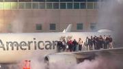 Un avión de American Airlines se incendió antes de despegar y evacuaron a 173 pasajeros en Denver
