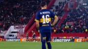 Merentiel salió a jugar el segundo tiempo contra Huracán y Russo lo sacó ya en cancha