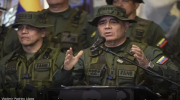 Avión espía de EEUU violó normas aeronáuticas durante jornada electoral, denunció Padrino López