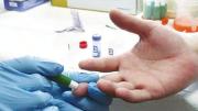 “Me enteré de que tenía hepatitis C de casualidad”: por qué hay que testearse, al menos, una vez en la vida