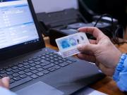 Por qué nunca hay que mandar fotos del DNI: la alternativa más segura