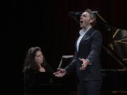 Benjamin Bernheim en el Colón, el contador de historias que sabe cantar y narrar con excelencia
