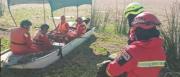 Bomberos buscan a una persona que se presume desapareció tras ingresar a la laguna Alalay