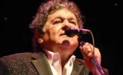 Sorpresa en la cumbia: así fue el debut musical de Cacho Deicas sin Los Palmeras
