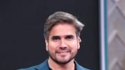 ¡De regreso! Daniel Arenas se deja ver durante concierto de Coldplay: mira quién lo acompañó
