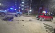 Accidente en Barrio Aeropuerto entre una camioneta y una moto: hay dos heridos, uno es menor