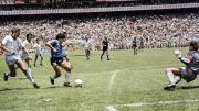 Maradona, el fútbol y la generosidad pura