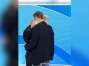 Pamela Anderson y Liam Neeson se muestran juntos en medio de fuertes rumores de romance: Están enamorados