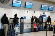 Paro en JetSmart y vuelos afectados este viernes: el gremio denuncia que pagan más a los de afuera