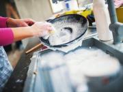 La ANMAT prohíbe la venta de un detergente por quemaduras