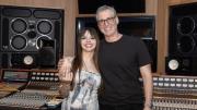 Saramalacara firmó con Interscope Capitol Miami y lanzó su nuevo single “Aura Talk”