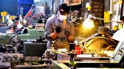 Rebote económico en junio: la actividad subió 7,4%, pero crecen las dudas sobre el futuro