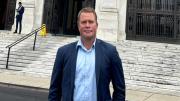 Tim Ballard, del héroe contra la trata a las denuncias por abuso y fraude