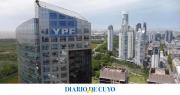 Juicio por YPF: ordenaron a la Argentina entregar chats y mails de Luis Caputo y Sergio Massa