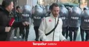 La policía hirió a un periodista durante la marcha de jubilados