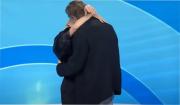 ¿Romance confirmado?: Pamela Anderson y Liam Neeson aparecieron a los besos frene a las cámaras