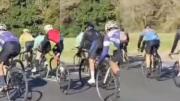 Mujer que iba en bicicleta, gravemente herida tras ser embestida por ciclistas de competencia ilegal