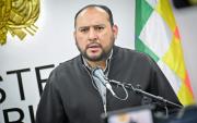 Ministro Ríos niega nexos políticos con grupo que avasalló propiedad en Guarayos