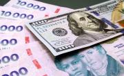 Sin poder frenar el dólar, el Gobierno emite y el mercado ve más inflación y recesión