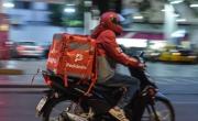 Delivery, monotributo y pluriempleo: cómo se impone el trabajo precarizado en la era Milei