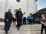 El video del sacerdote argentino Gabriel Romanelli que da misa en Gaza en medio de disparos y bombardeos: La situación es terrible