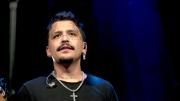 ¿Nodal borracho?: el artista se desploma en pleno concierto y fans afirman que estaba ebrio