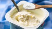 El truco para recuperar un yogurt vencido con tan solo una cucharada de bicarbonato