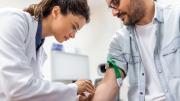 Texas paga $25 por donación de sangre: advierten sobre escasez urgente