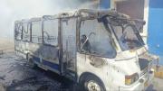 Reportan incendio de una unidad de transporte público este 31 de julio: al menos seis heridos
