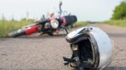 Joven muere tras sufrir una fuerte caída en su moto: estaba a pocas hora de graduarse como bachiller
