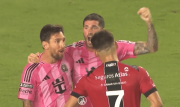 Messi estalló de furia y le gritó el gol en la cara a Cóccaro: Me mandó