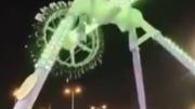 Impresionante video: así se partió un juego mecánico en un parque de diversiones de Arabia Saudita