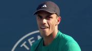 Francisco Cerúndolo derrotó a Tomás Etcheverry y clasificó a octavos de final en el Masters de Toronto