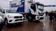 Vidal entregó 50 camionetas 0km. y 1 camión a entes provinciales